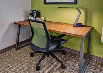 Holiday Inn Express Memphis Medical Center Midtown by IHG hotel thumbnail 4