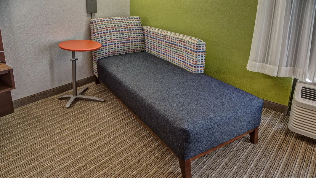 Holiday Inn Express Memphis Medical Center Midtown by IHG hotel detail image 6