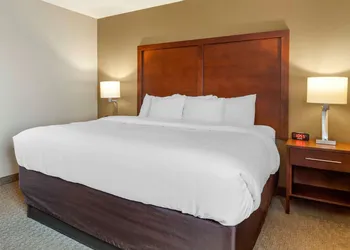 Comfort Inn Sault Ste. Marie MI hotel thumbnail 8