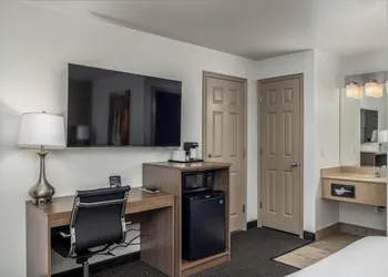 St. George Inn & Suites hotel thumbnail 7