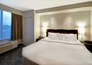 Springhill Suites by Marriott Louisville Airport hotel thumbnail 7