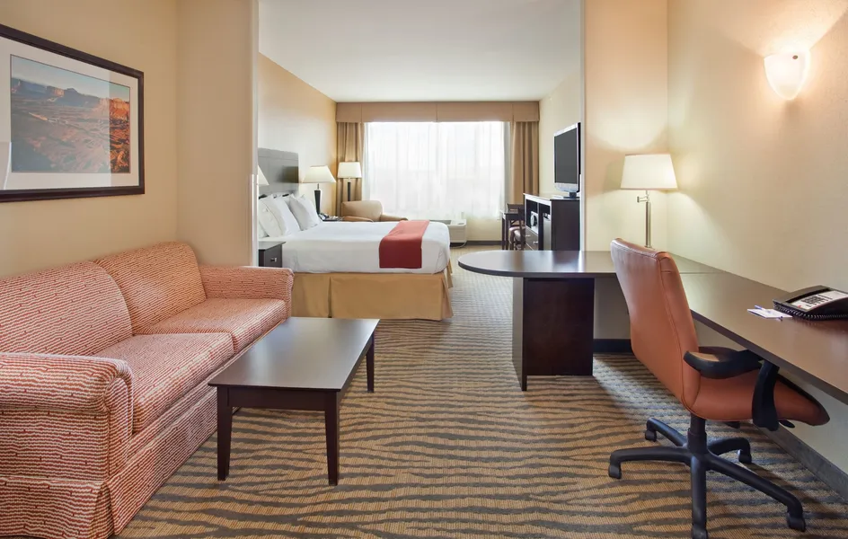 Holiday Inn Express Hotel & Suites Gallup East by IHG hotel detail image 2