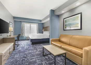 Best Western Plus Fort Worth Forest Hill Inn & Suites hotel thumbnail 8