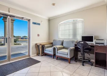 Americas Best Value Inn New Braunfels San Antonio hotel thumbnail 4