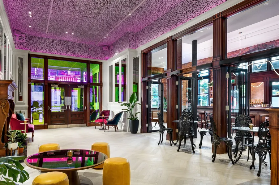 Gladstone Hotel & Suites hotel detail image 2