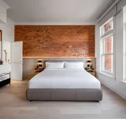 Gladstone Hotel & Suites hotel detail image 5