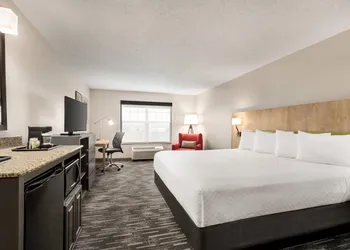 Country Inn & Suites by Radisson, Boise West - Meridian hotel thumbnail 8
