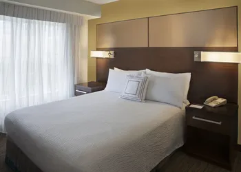 Cambridge Suites Mississauga hotel thumbnail 3