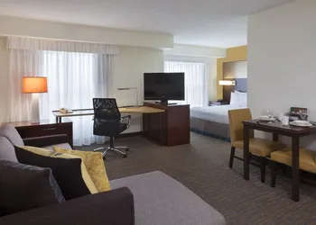 Cambridge Suites Mississauga hotel thumbnail 4
