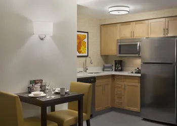 Cambridge Suites Mississauga hotel thumbnail 7
