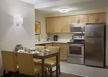 Cambridge Suites Mississauga hotel thumbnail 8