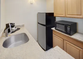 Holiday Inn Charlottesville-Univ Area by IHG hotel thumbnail 8