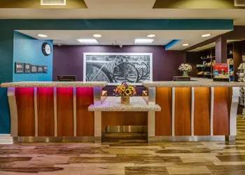 Hampton Inn San Francisco Airport hotel thumbnail 4