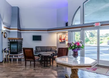 Clarion Hotel By Humboldt Bay hotel thumbnail 2