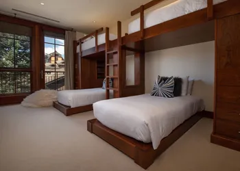 Solaris Residences hotel thumbnail 7