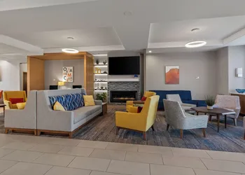 Holiday Inn Express & Suites Oklahoma City NW-Quail Springs by IHG hotel thumbnail 3