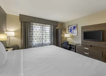 Best Western Plus Nashville Airport Hotel hotel thumbnail 5