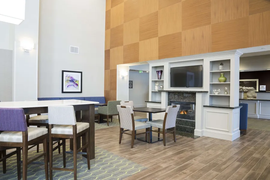 Hampton Inn & Suites Hartford-Manchester hotel detail image 2