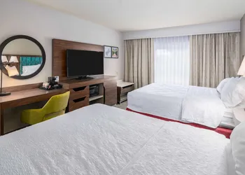 Hampton Inn & Suites Hartford-Manchester hotel thumbnail 6