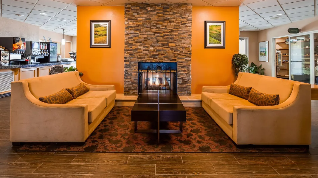 Best Western Plus Caldwell Inn & Suites hotel detail image 2