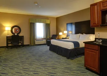 Holiday Inn Express & Suites Midwest by IHG hotel thumbnail 6