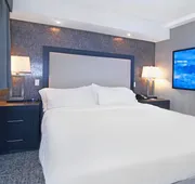 Holiday Inn Express Hotel & Suites Calgary by IHG hotel detail image 5