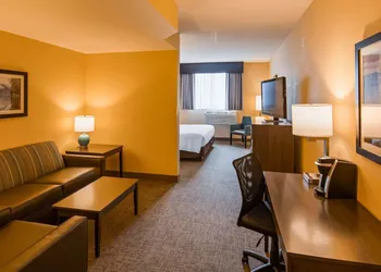 Best Western East Towne Suites hotel thumbnail 4