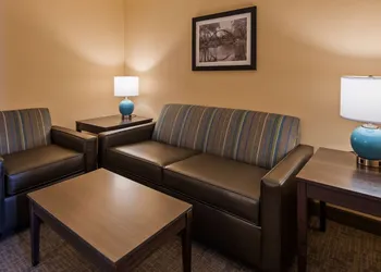 Best Western East Towne Suites hotel thumbnail 5