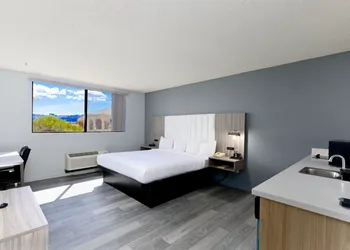 Studio 6 Suites Lake Havasu City, AZ hotel thumbnail 7
