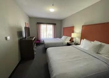 La Quinta Inn & Suites by Wyndham Augusta/Fort Eisenhower hotel thumbnail 8