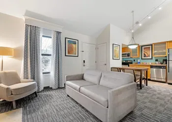 MainStay Suites St. Louis - Galleria hotel thumbnail 5