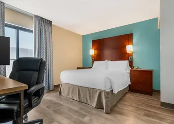 MainStay Suites St. Louis - Galleria hotel thumbnail 6