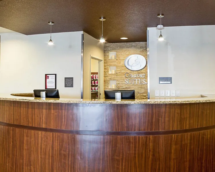 Comfort Suites Minot South hotel detail image 2