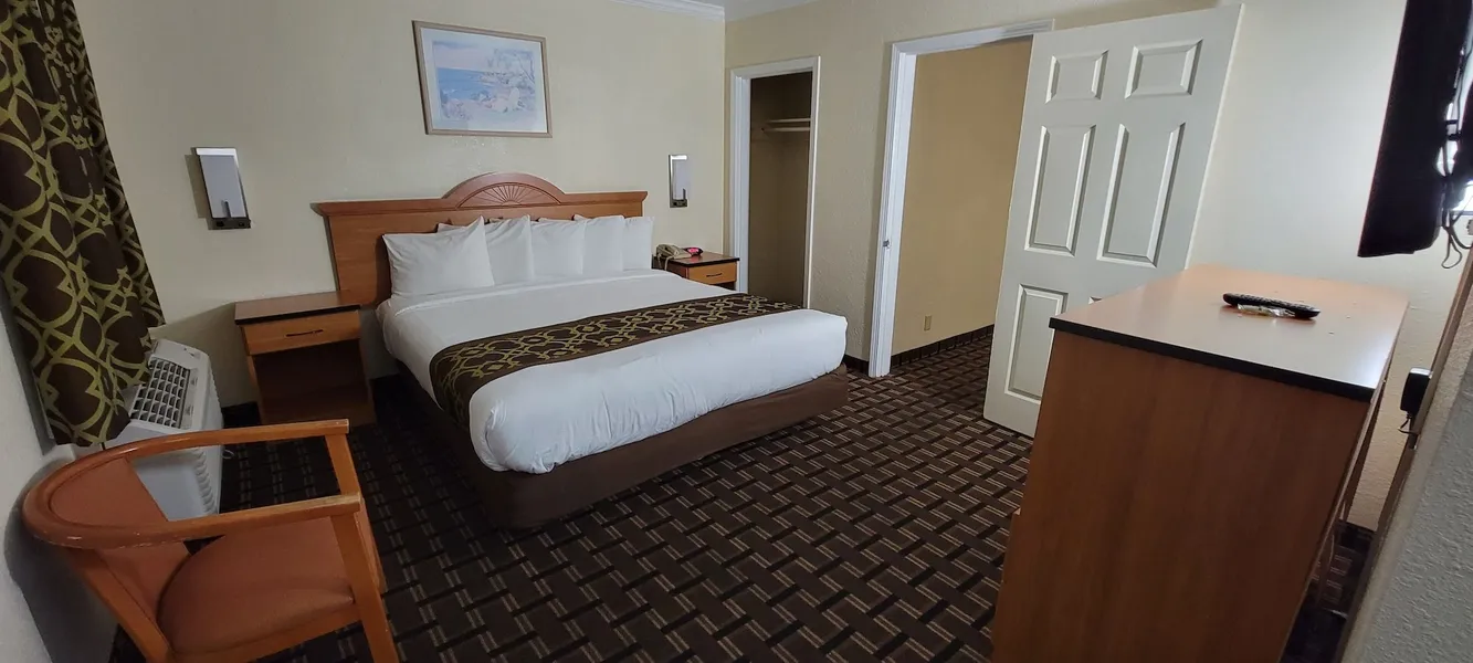 Riverside Inn & Suites Santa Cruz hotel detail image 6