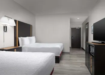 Hampton Inn & Suites El Paso/East hotel thumbnail 4