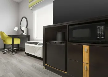 Hampton Inn & Suites El Paso/East hotel thumbnail 8