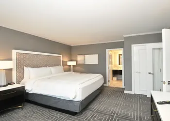 InterContinental Kansas City at The Plaza by IHG hotel thumbnail 7