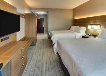 Holiday Inn Express & Suites Columbus – Fort Benning Maingate by IHG hotel thumbnail 6