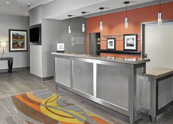 Hampton Inn by Hilton Calgary Airport North hotel thumbnail 2