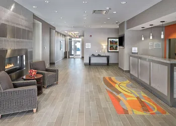 Hampton Inn by Hilton Calgary Airport North hotel thumbnail 3