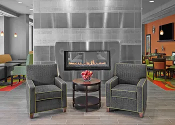 Hampton Inn by Hilton Calgary Airport North hotel thumbnail 4