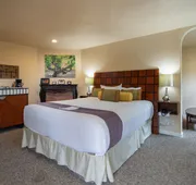 Vendange Carmel Inn & Suites hotel detail image 4