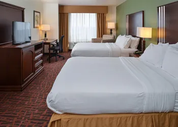 Holiday Inn Express & Suites Cherry by IHG hotel thumbnail 3