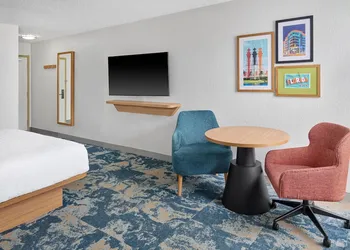 Hampton Inn Ft Lauderdale-Plantation hotel thumbnail 8