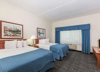 Baymont by Wyndham Des Moines Airport hotel thumbnail 8