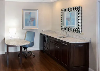 Hampton Inn & Suites Charlotte/South Park at Phillips Place hotel thumbnail 5