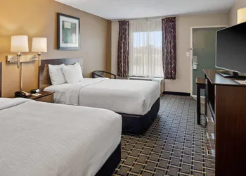 Quality Inn Kingsland hotel thumbnail 8