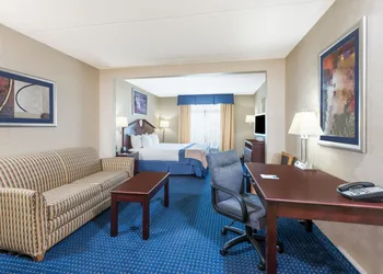 Wingate by Wyndham Erie hotel thumbnail 5