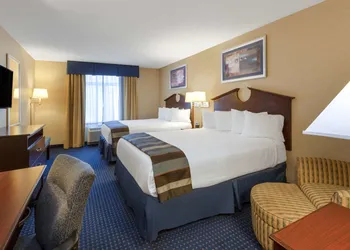 Wingate by Wyndham Erie hotel thumbnail 8