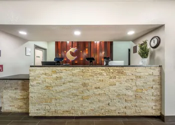 Comfort Suites Omaha East-Council Bluffs hotel thumbnail 3